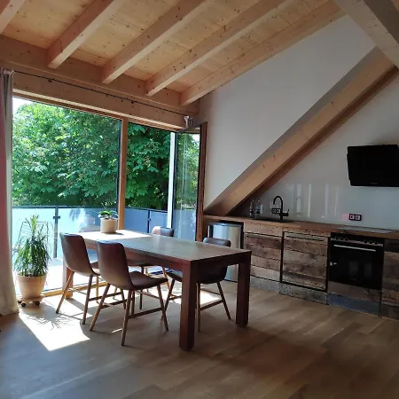 Apartment Und In Reutlingen-goenningen