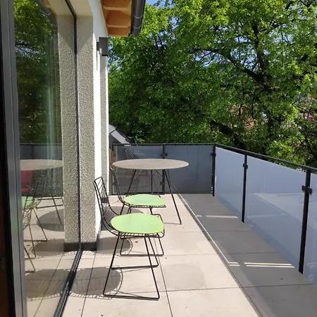 Und In Reutlingen-goenningen