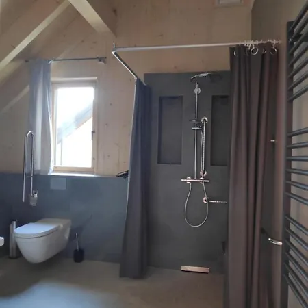 Und In Reutlingen-goenningen Apartment *