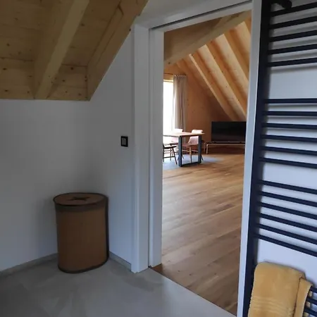 Apartment Und In Reutlingen-goenningen *