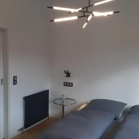 Und In Reutlingen-gönningen *