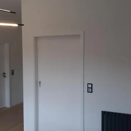 Und In Reutlingen-goenningen Lägenhet *