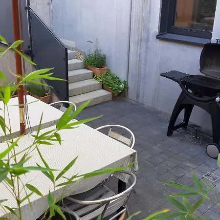 Und In Reutlingen-goenningen Apartment